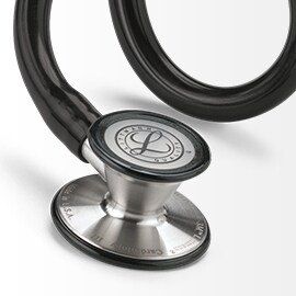 Plan rapproché montrant le côté pédiatrique du pavillon et de la tubulure noire d’un stéthoscope 3M Littmann Cardiology III.